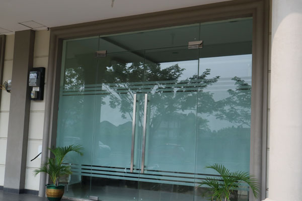 pintu fitting